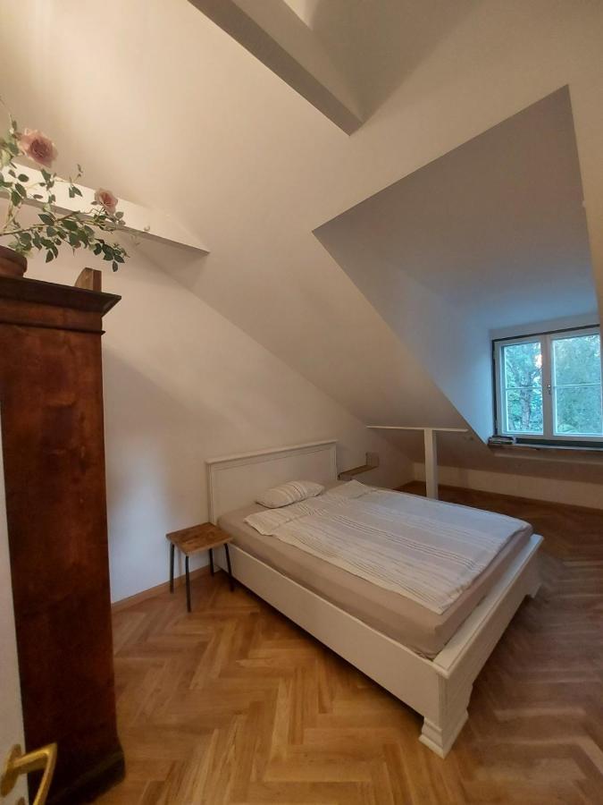 Modern History Apartment Таллин Экстерьер фото
