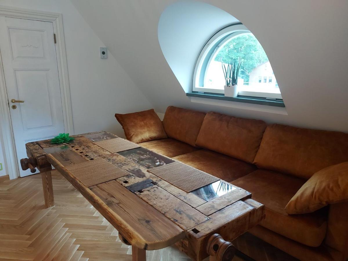 Modern History Apartment Таллин Экстерьер фото