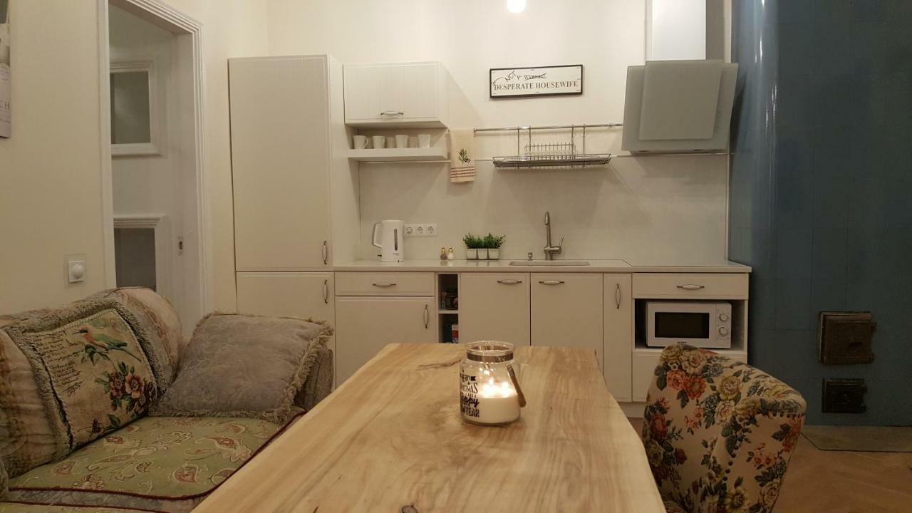 Modern History Apartment Таллин Экстерьер фото