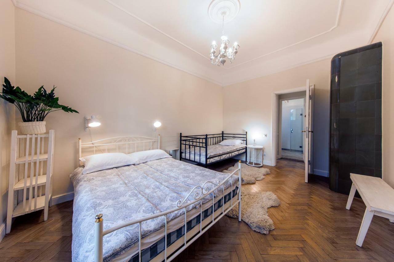 Modern History Apartment Таллин Экстерьер фото
